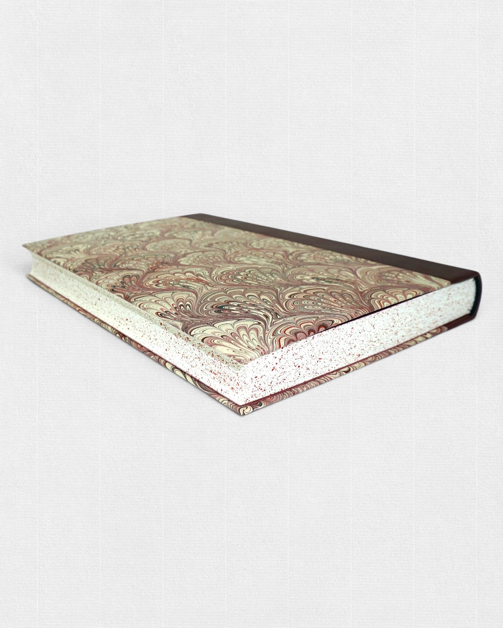 Marmoryzowana oprawa książki „Sonety” Williama Shakespeare’a – wydanie kolekcjonerskie z barwionymi krawędziami bloku i eleganckim wykończeniem